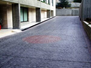 Paved driveway with circular design