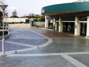 Shopping mall entrance with curved pathway