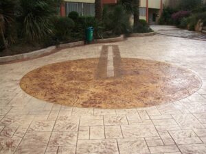 Circular patterned pavement with textured design